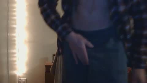 juucyyjayy online show from March 9, 7:04 am