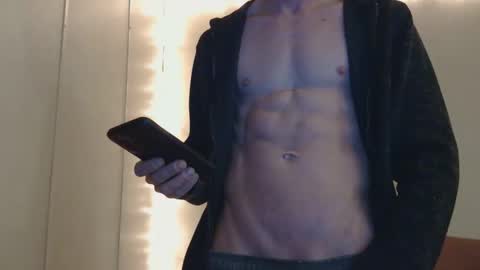 juucyyjayy online show from March 10, 7:05 am