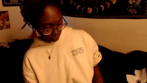 k1m08 online show from July 7, 6:45 pm