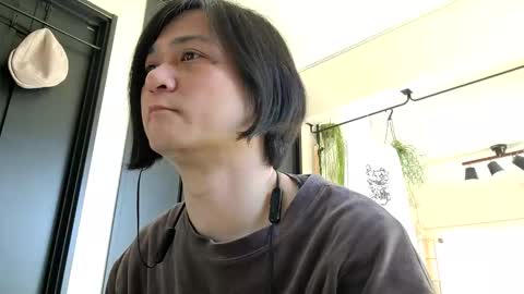KI e697a5e69cac online show from March 19, 4:38 am