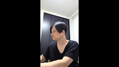 KI e697a5e69cac online show from April 22, 1:36 pm