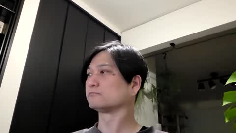 KI e697a5e69cac online show from April 26, 3:52 pm