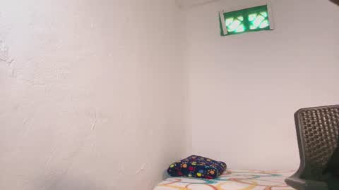 k_florez online show from August 11, 1:57 pm