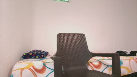 k_florez online show from August 11, 3:47 pm