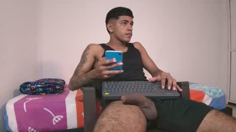 k_florez online show from August 18, 10:43 am