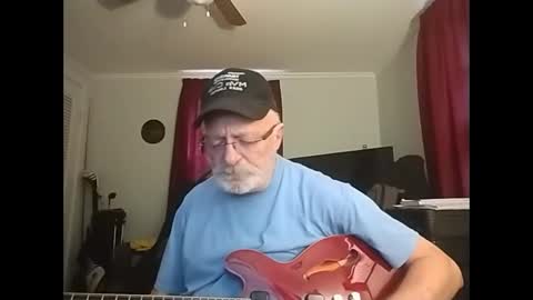 kabriggs136 online show from May 9, 11:40 pm
