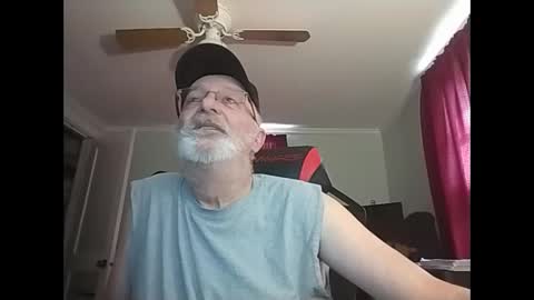 kabriggs136 online show from May 16, 9:48 pm