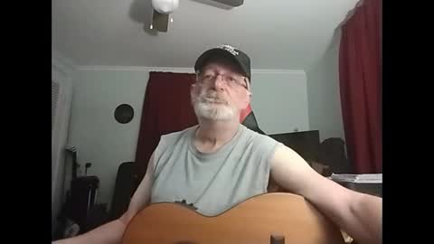 kabriggs136 online show from May 18, 1:06 am