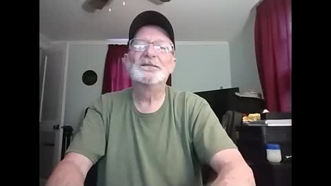 kabriggs136 online show from June 6, 12:27 am