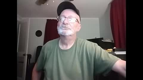 kabriggs136 online show from June 6, 1:44 am