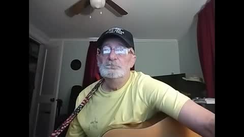 kabriggs136 online show from June 9, 11:33 pm