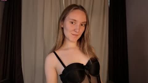 Kate online show from August 5, 2:48 pm