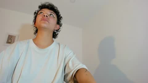 kade y demi independent models online show from August 11, 1:07 am