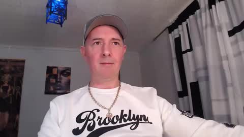 kademalone online show from April 21, 1:00 am