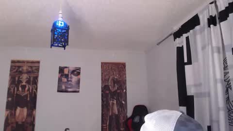 kademalone online show from April 24, 10:15 pm
