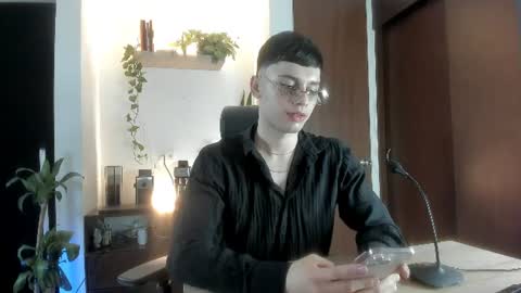 Kael online show from August 9, 11:33 am
