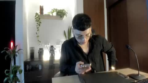 Kael online show from August 9, 2:51 pm