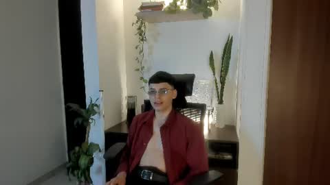 Kael online show from August 11, 6:21 pm