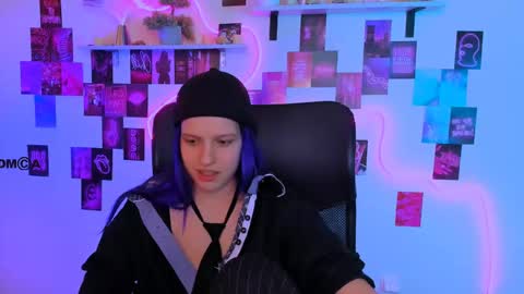 kaela_spell_ online show from May 26, 12:55 am