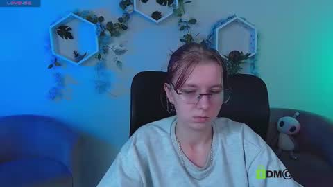 kaela_spell_ online show from June 18, 4:45 am
