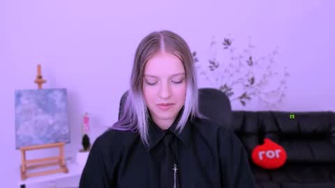 kaela_spell_ online show from July 22, 10:56 pm