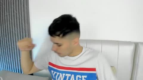 kaelx_x online show from June 2, 12:57 am