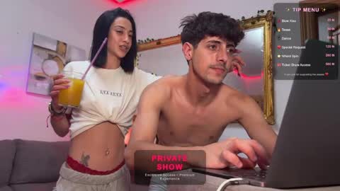 kaelycla online show from June 2, 10:46 pm