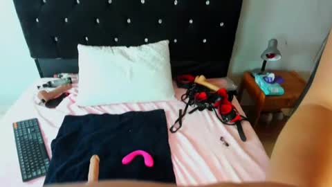 kaia_fadul online show from August 6, 5:23 pm