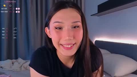 Kaia Sunshine online show from July 31, 1:17 pm
