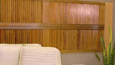 kaiawhite online show from July 31, 1:34 am