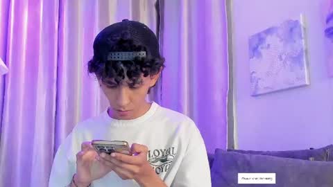 kai online show from August 8, 2:33 am