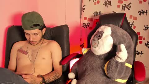 kaiizenx1 online show from August 7, 4:56 am