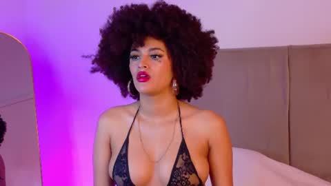 K A I L A N N I  online show from July 28, 4:35 pm