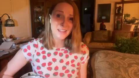 Kailee Smile online show from July 4, 6:15 am