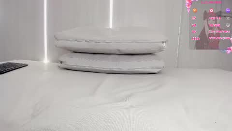 Kailyn online show from August 10, 3:02 pm