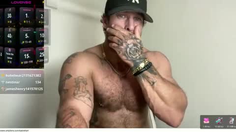 kainehart online show from April 9, 7:44 pm