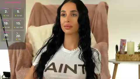 kairaandrews online show from August 11, 6:54 pm