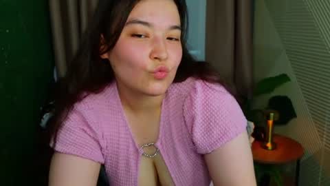 Mei online show from August 7, 1:00 pm