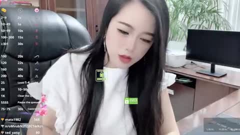 Kaixin online show from August 12, 2:58 am