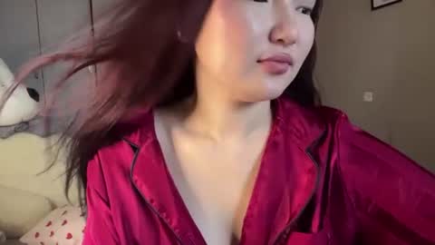 Sakura online show from August 3, 2:24 pm