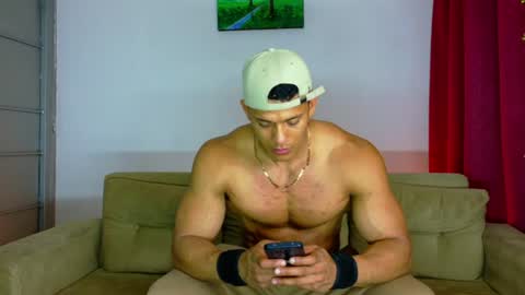 kale thomson online show from August 8, 12:00 am