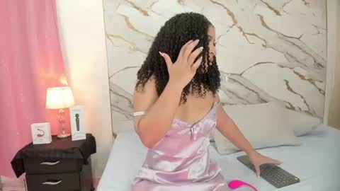 Kaleb  Violet online show from August 7, 4:34 am
