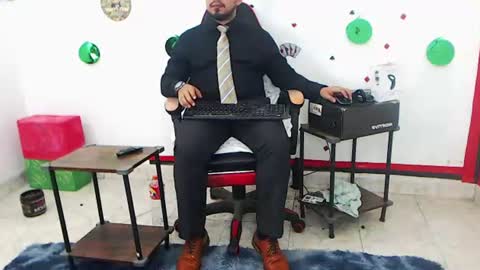 Kaleth online show from August 9, 10:49 am