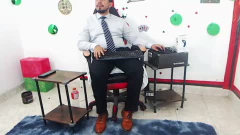 Kaleth online show from August 10, 10:38 am