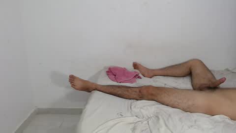 kalifah_ online show from August 5, 1:42 pm