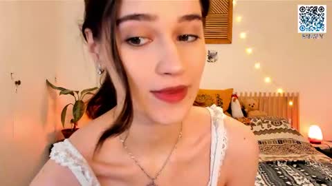 Im Seva and Im NO NUDE model online show from August 15, 9:30 pm