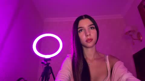Kallie Delaney online show from September 6, 9:59 am