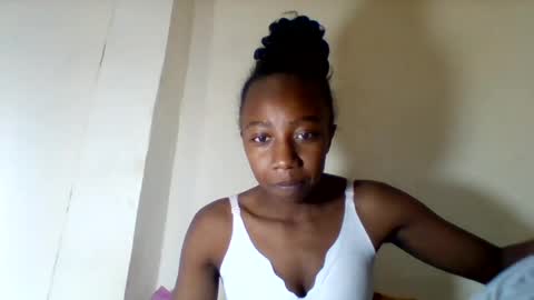 kalyssia_belle online show from August 1, 10:38 pm