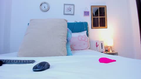 kam_lopez online show from August 9, 2:23 am
