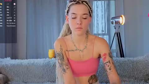 Amelia online show from August 10, 9:55 am